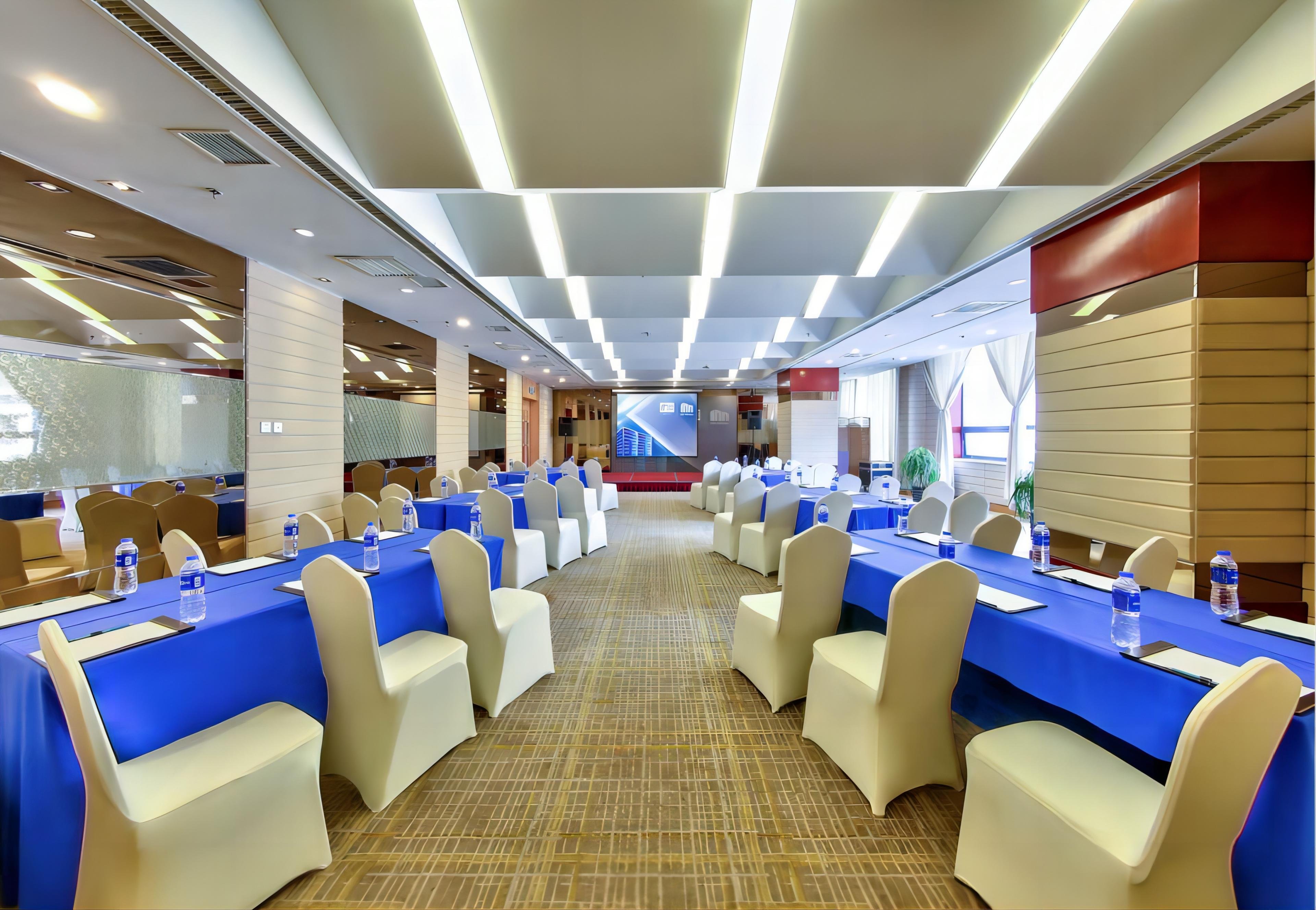 holiday inn express dalian city centre by ihg