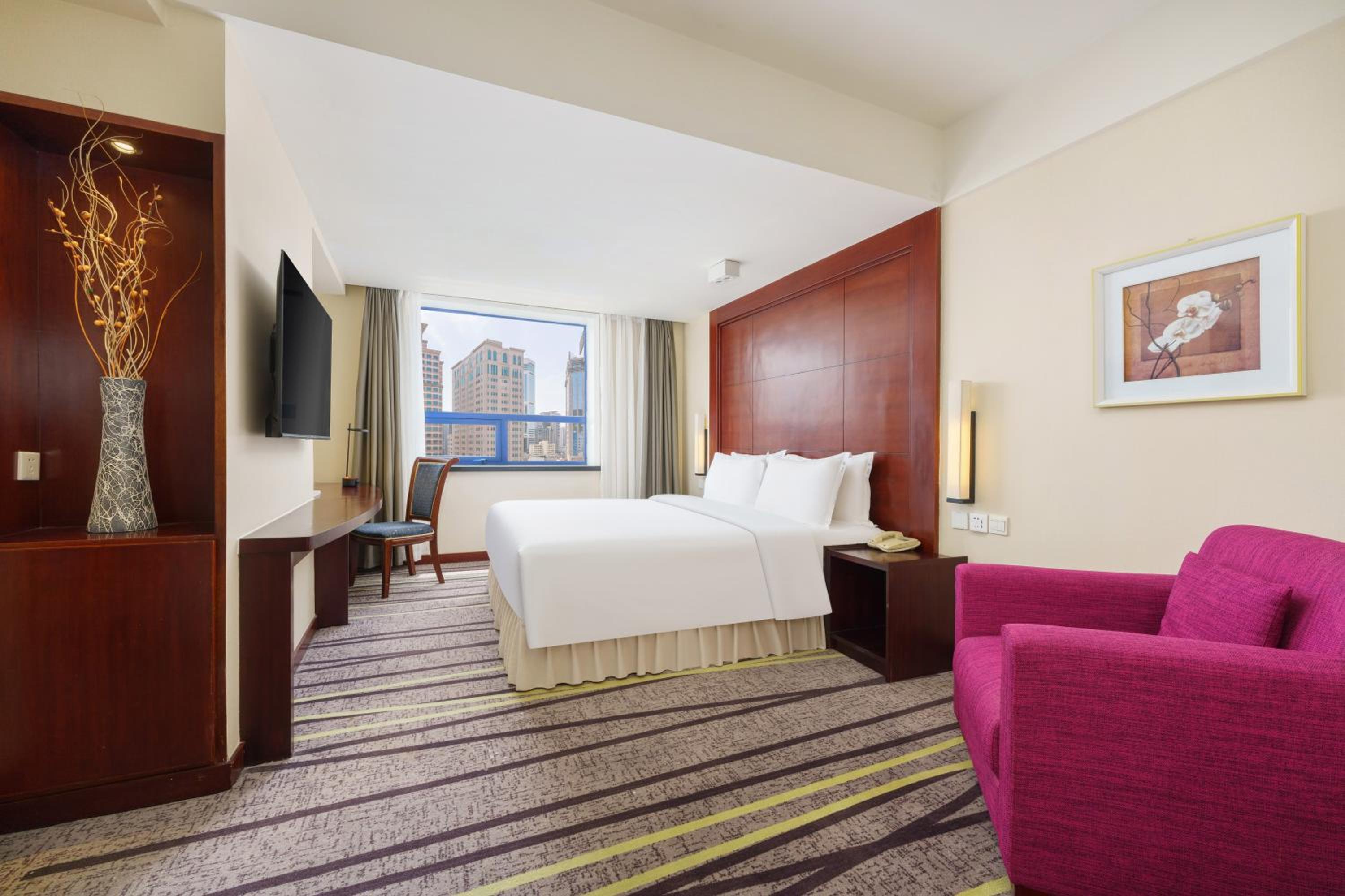 holiday inn express dalian city centre by ihg