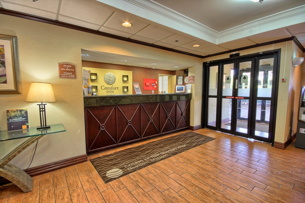 comfort inn near greenfield village