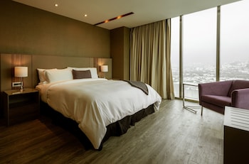 camino real fashion drive monterrey