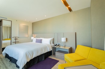 camino real fashion drive monterrey