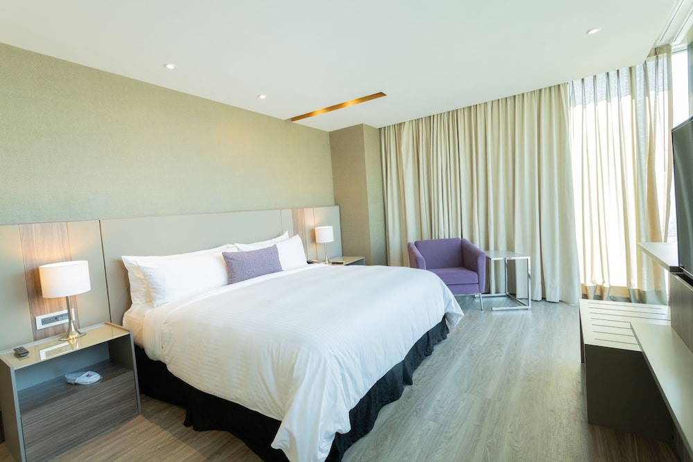 camino real fashion drive monterrey