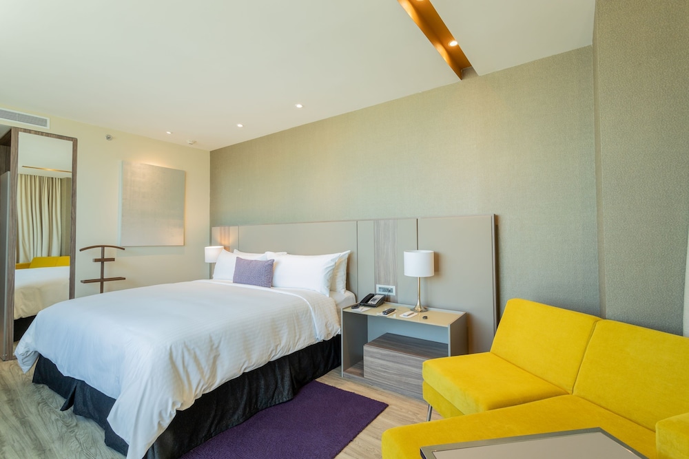 camino real fashion drive monterrey