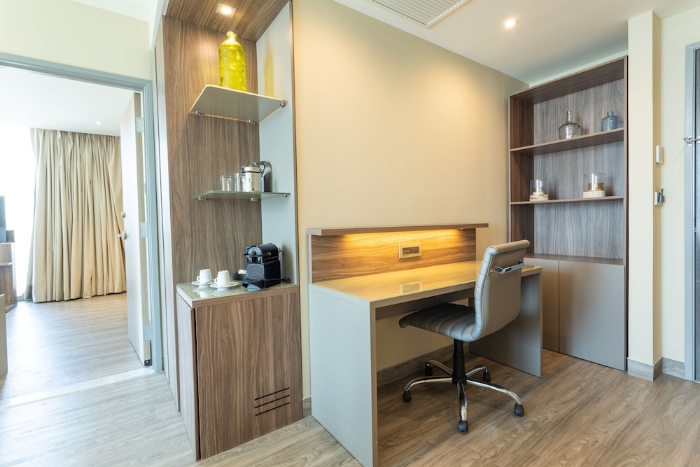 camino real fashion drive monterrey