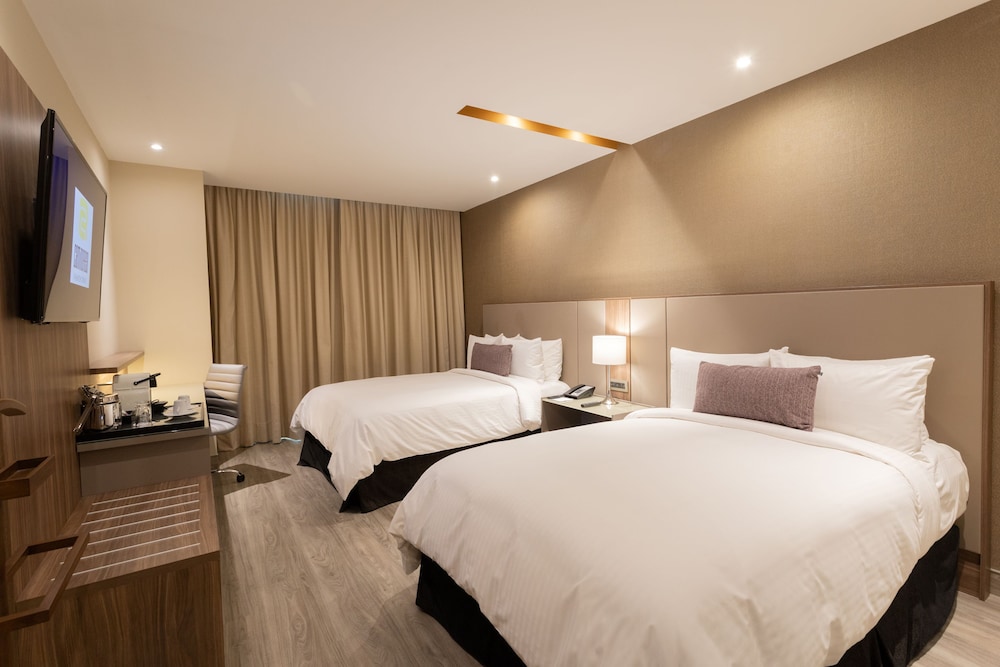 camino real fashion drive monterrey