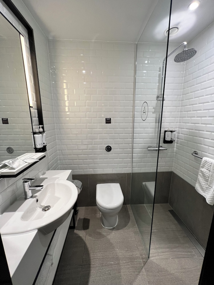 aerotel london heathrow