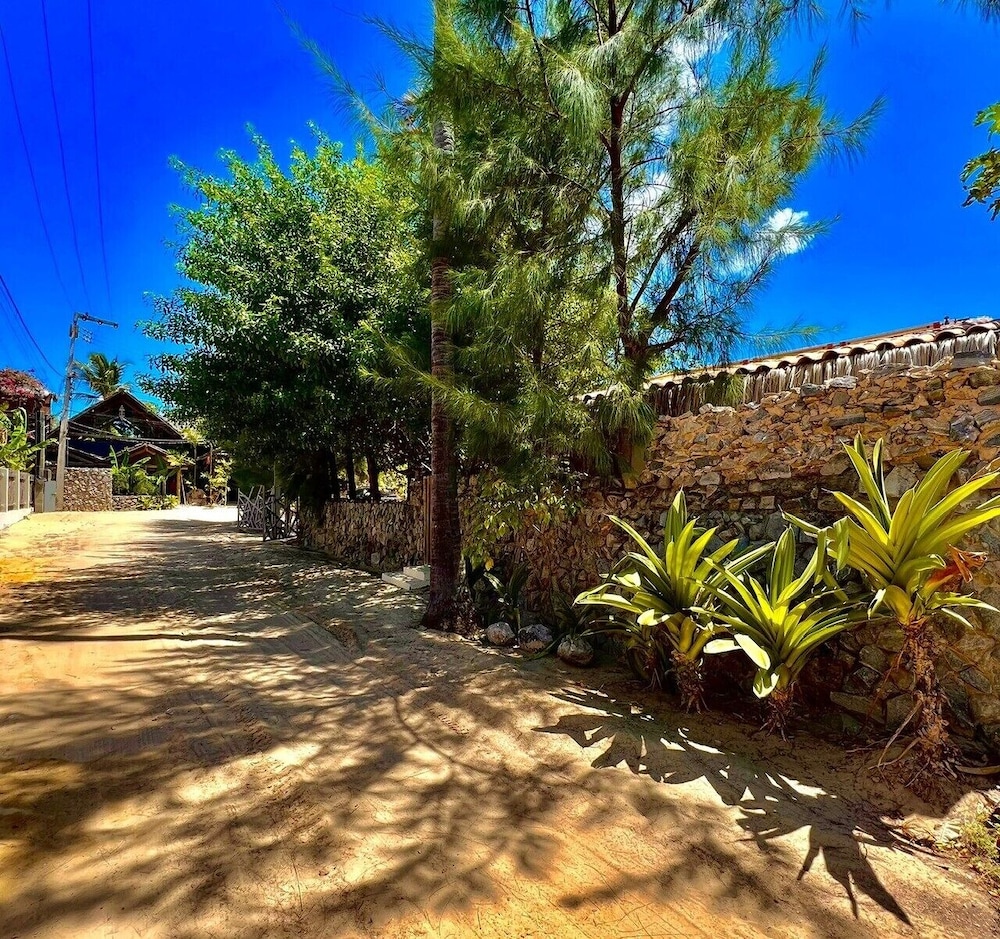 aloha village bangalos