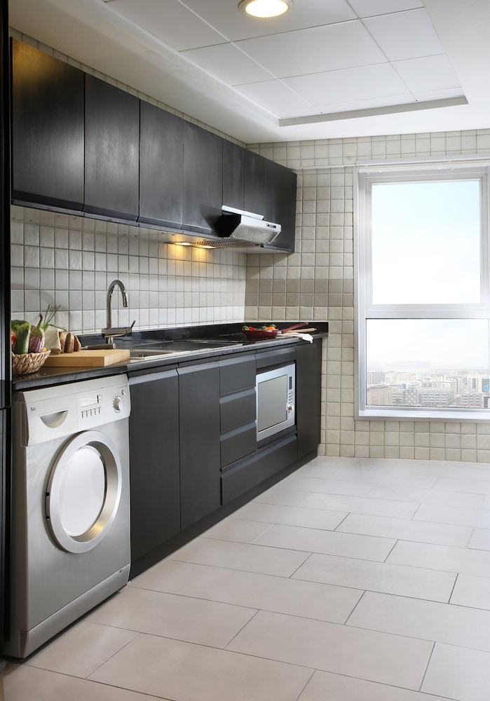 citadines metro central hotel apartments dubai