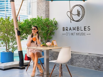 citadines metro central hotel apartments dubai