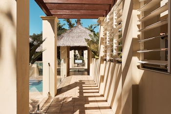 sea change beachfront apartments