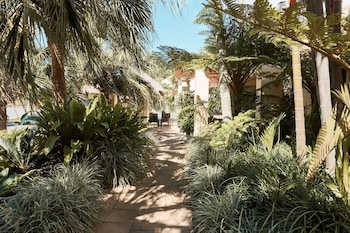 sea change beachfront apartments