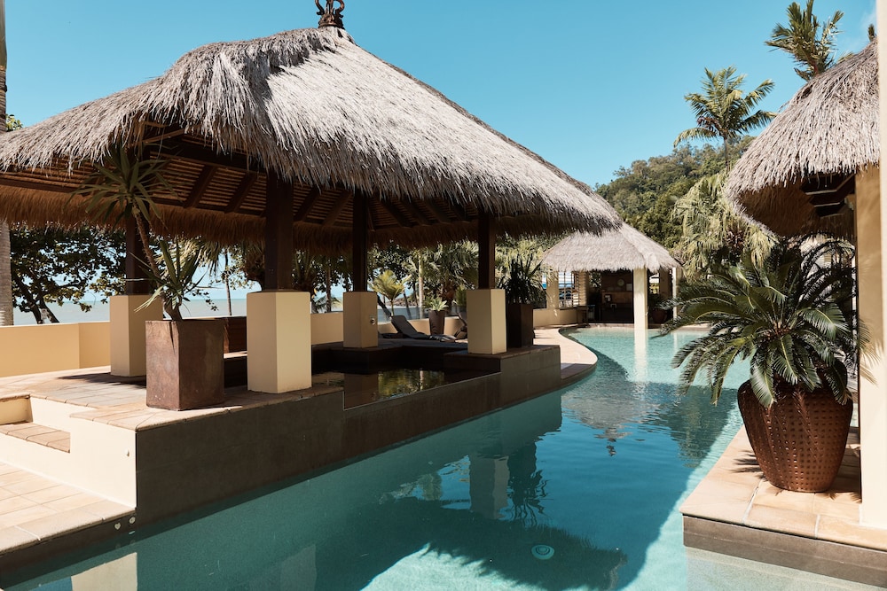 sea change beachfront apartments