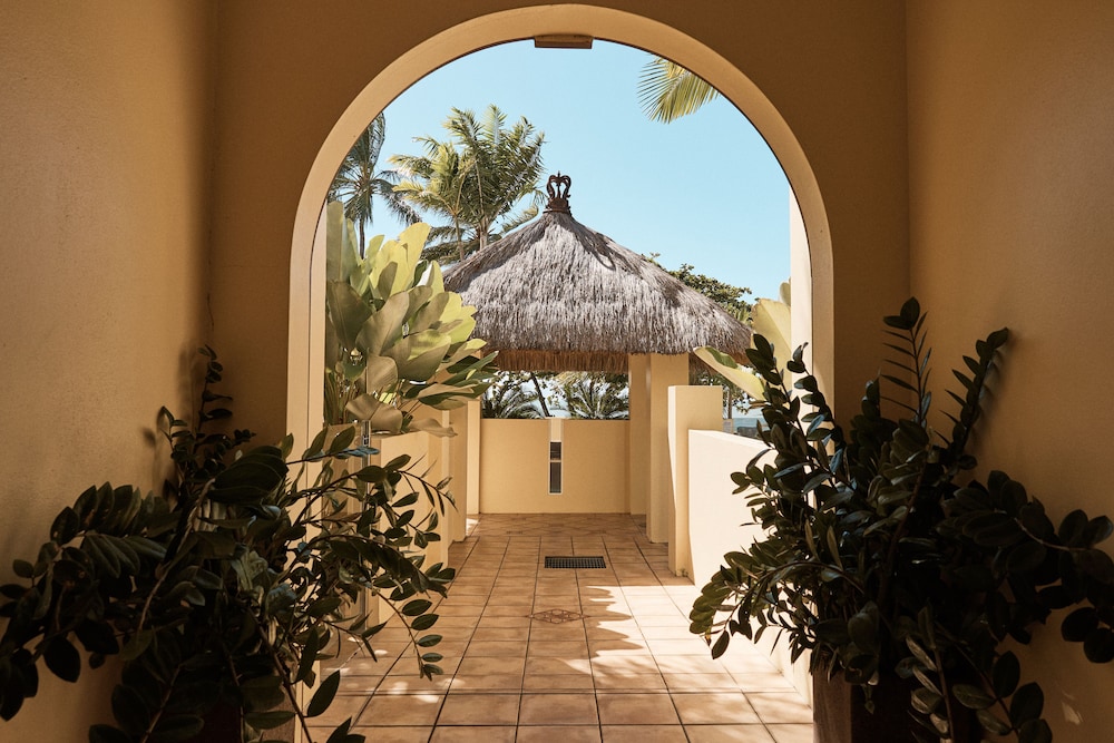 sea change beachfront apartments