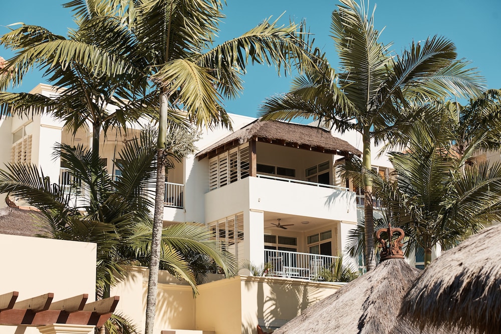 sea change beachfront apartments