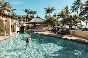 sea change beachfront apartments