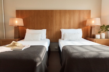 sea change beachfront apartments