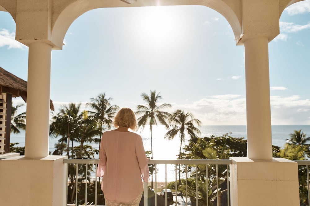 sea change beachfront apartments