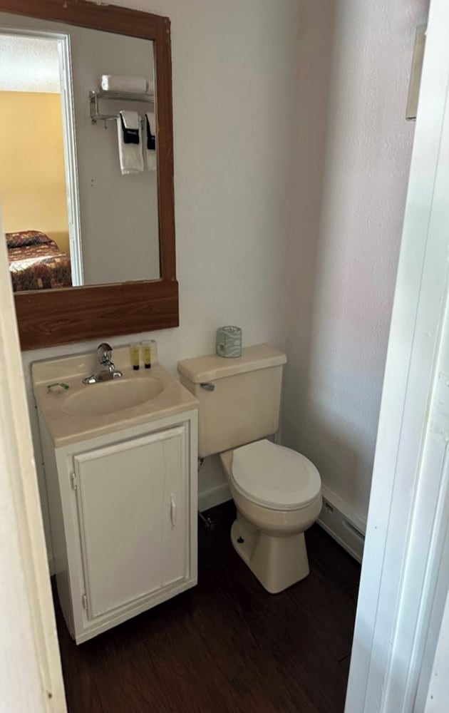 love hotels timberline at lake superior mi