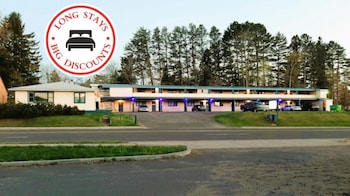 love hotels timberline at lake superior mi