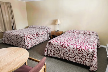 love hotels timberline at lake superior mi