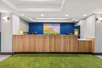 rodeway inn and suites