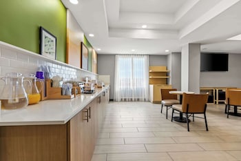 rodeway inn and suites