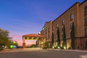 Holiday Inn Express Hotel & Suites Twentynine Palms By Ihg,Twentynine Palms>>Joshua Tree,3 star