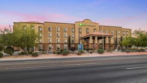 Holiday Inn Express Hotel & Suites Twentynine Palms By Ihg,Twentynine Palms>>Joshua Tree,3 star