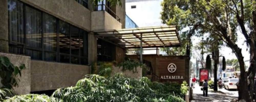 aparthotel altamira