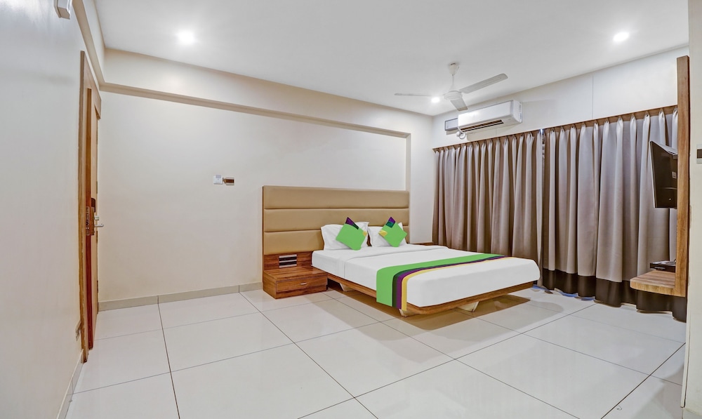 treebo trend silver key hotel