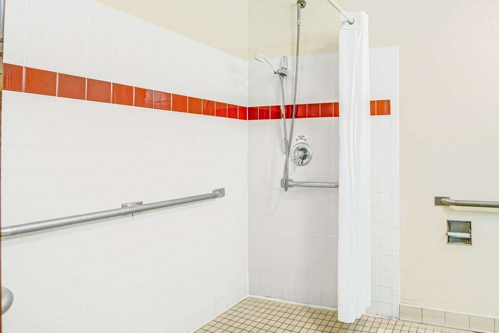 super 8 by wyndham san antonio fiesta