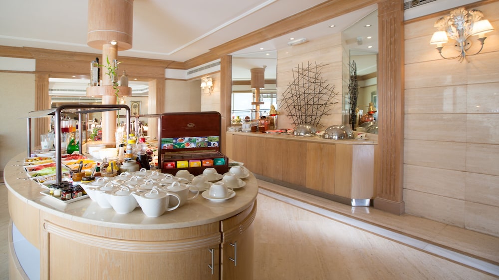 millennium plaza downtown suites