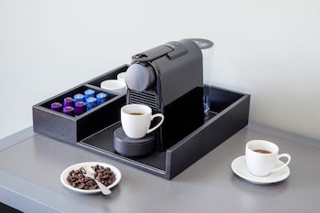 hotel indigo flushing