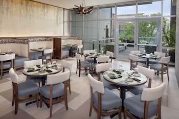 hotel indigo flushing