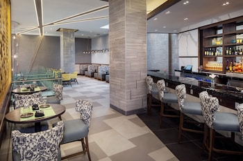 hotel indigo flushing