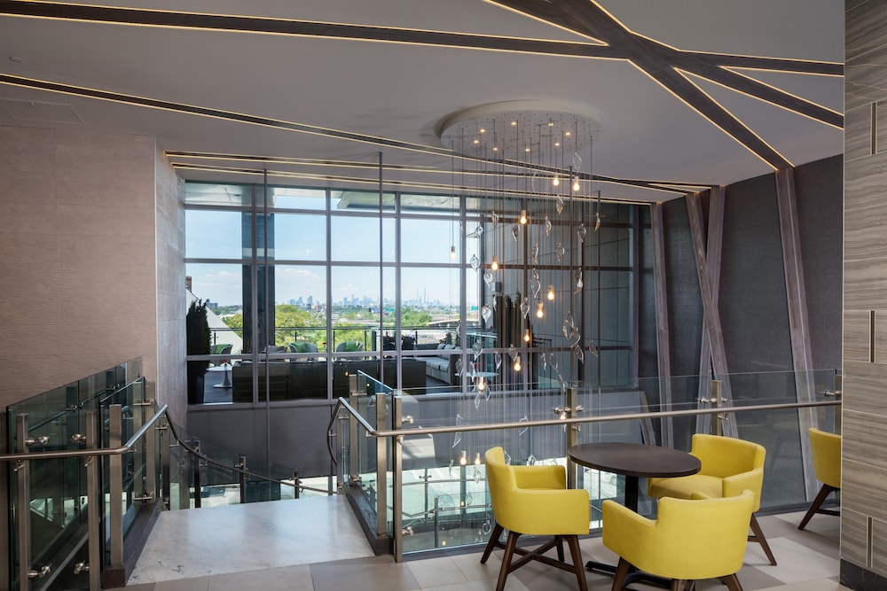 hotel indigo flushing