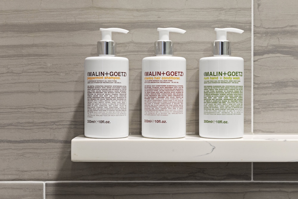 hotel indigo flushing