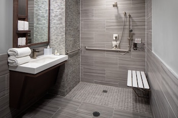 hotel indigo flushing