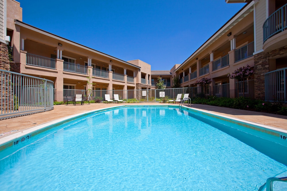 holiday inn express hotel and suites san dimas by ihg