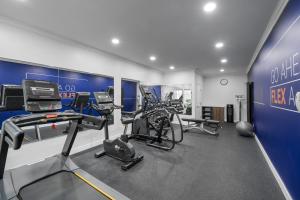 holiday inn express hotel and suites san dimas by ihg