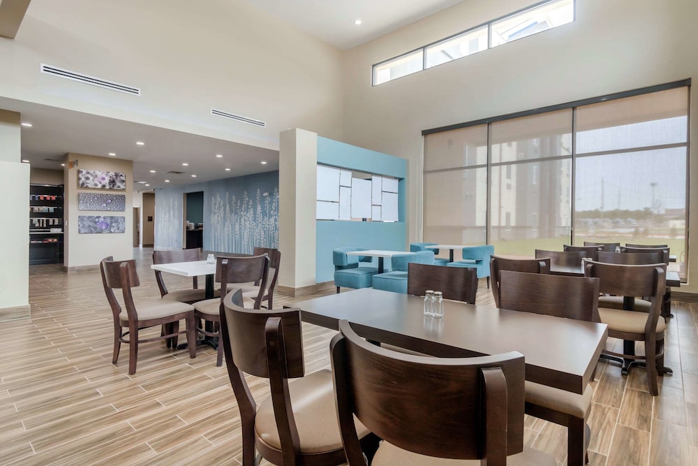 sleep inn and suites bricktown near medical center