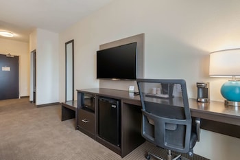 sleep inn and suites bricktown near medical center