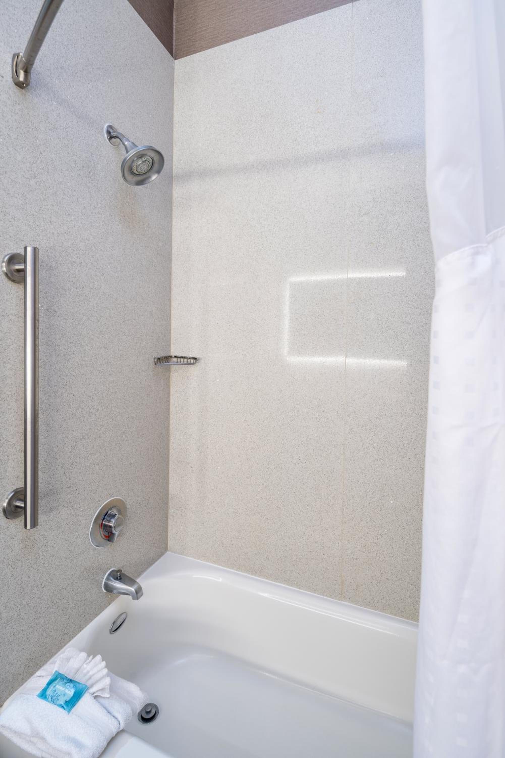 holiday inn express and suites santa clara by ihg