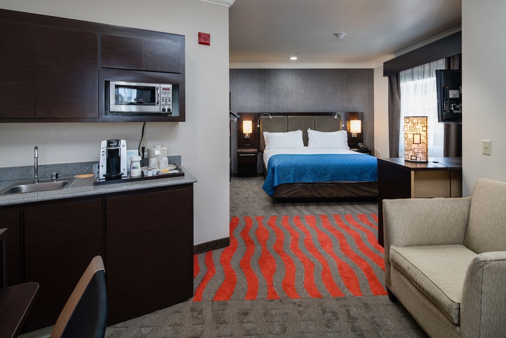 holiday inn express and suites santa clara by ihg