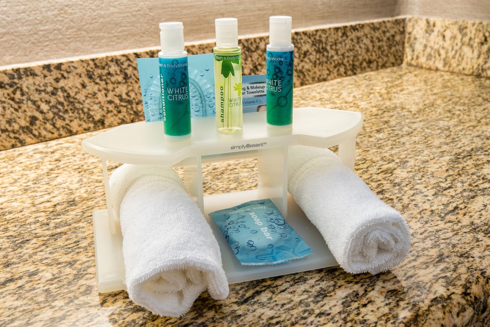holiday inn express and suites santa clara by ihg