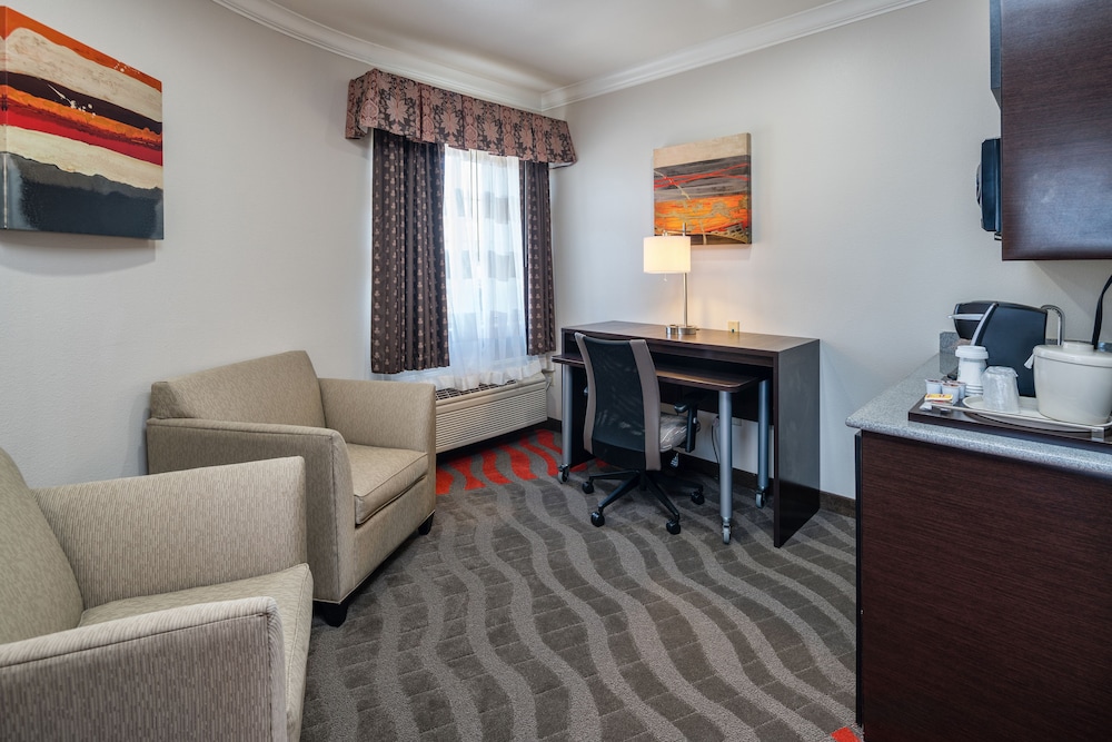 holiday inn express and suites santa clara by ihg