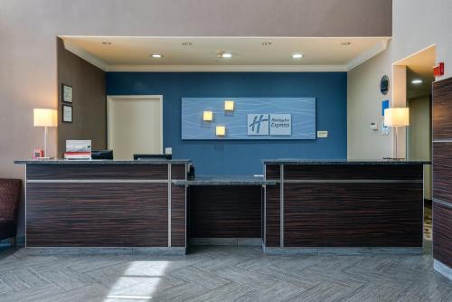 holiday inn express and suites santa clara by ihg