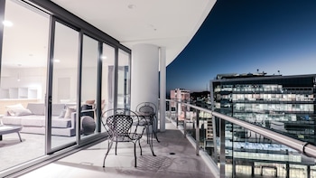 crowne plaza residences port moresby