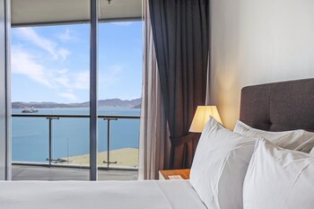 crowne plaza residences port moresby