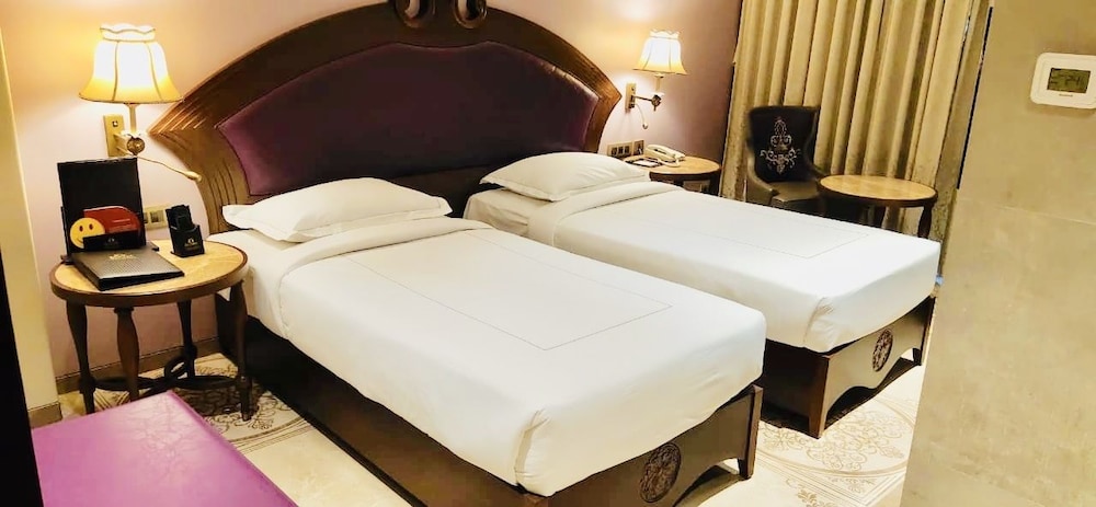 hotel sai palace